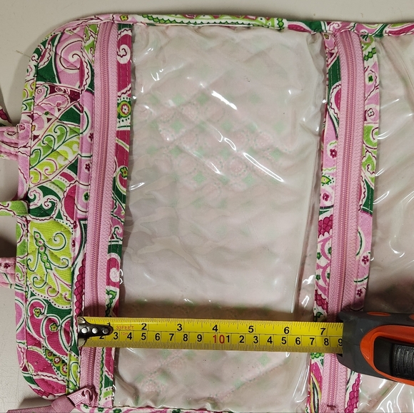 Vera Bradley Travel Organizer - Picture 10 of 13